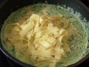 Pasta: Bandnudeln in Spinat-Frischkäsesoße - Rezept