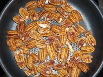 Marinierte Rosa Grapefruitfilets mit Pecannüssen und Tamarillo - Rezept - Bild Nr. 3