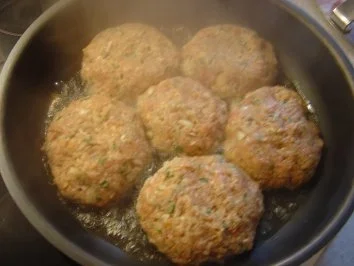 Rezept: WM-Bremsklötze bzw. Frikadellen weil es schnell gehen mußte... Bild Nr. 4 WM-Bremsklötze bzw. Frikadellen weil es schnell gehen mußte... - Rezept - Bild Nr. 4