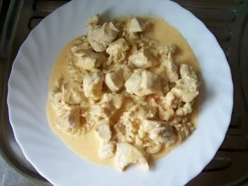 Rezept: Auflauf: Hähnchenbrust in Käse-Sahne-Sauce, überbacken Bild Nr. 5 Auflauf: Hähnchenbrust in Käse-Sahne-Sauce, überbacken - Rezept - Bild Nr. 5