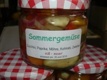 Rezept: Gemüse: SOMMERGEMÜSE.....süß-sauer eingelegt Gemüse: SOMMERGEMÜSE.....süß-sauer eingelegt - Rezept