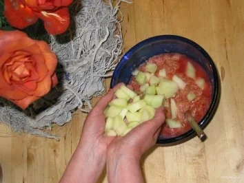 Dessert- Rhabarber mit Honigmelone und Weinbergpfirsich mit Sahne oder und Eis - Rezept - Bild Nr. 2