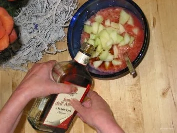 Dessert- Rhabarber mit Honigmelone und Weinbergpfirsich mit Sahne oder und Eis - Rezept - Bild Nr. 3