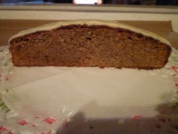 Rezept: Karottenkuchen mit Frischkäse,-Zitronenglasur Bild Nr. 2 Karottenkuchen mit Frischkäse,-Zitronenglasur - Rezept - Bild Nr. 2