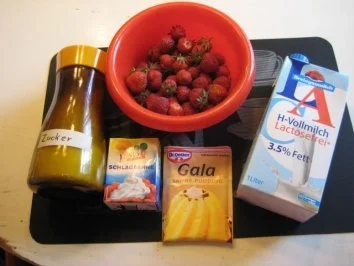 Sahne - Pudding mit frischem Erdbeermus - Rezept - Bild Nr. 2