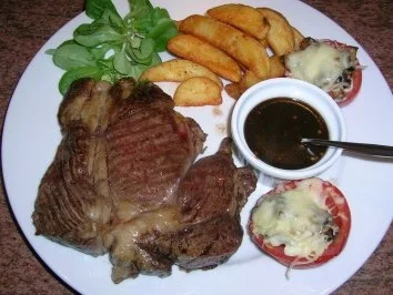 US-Beef Nackenkoteletts mit Western Potatoes und Bourbon Barbecue Sauce - Rezept - Bild Nr. 2