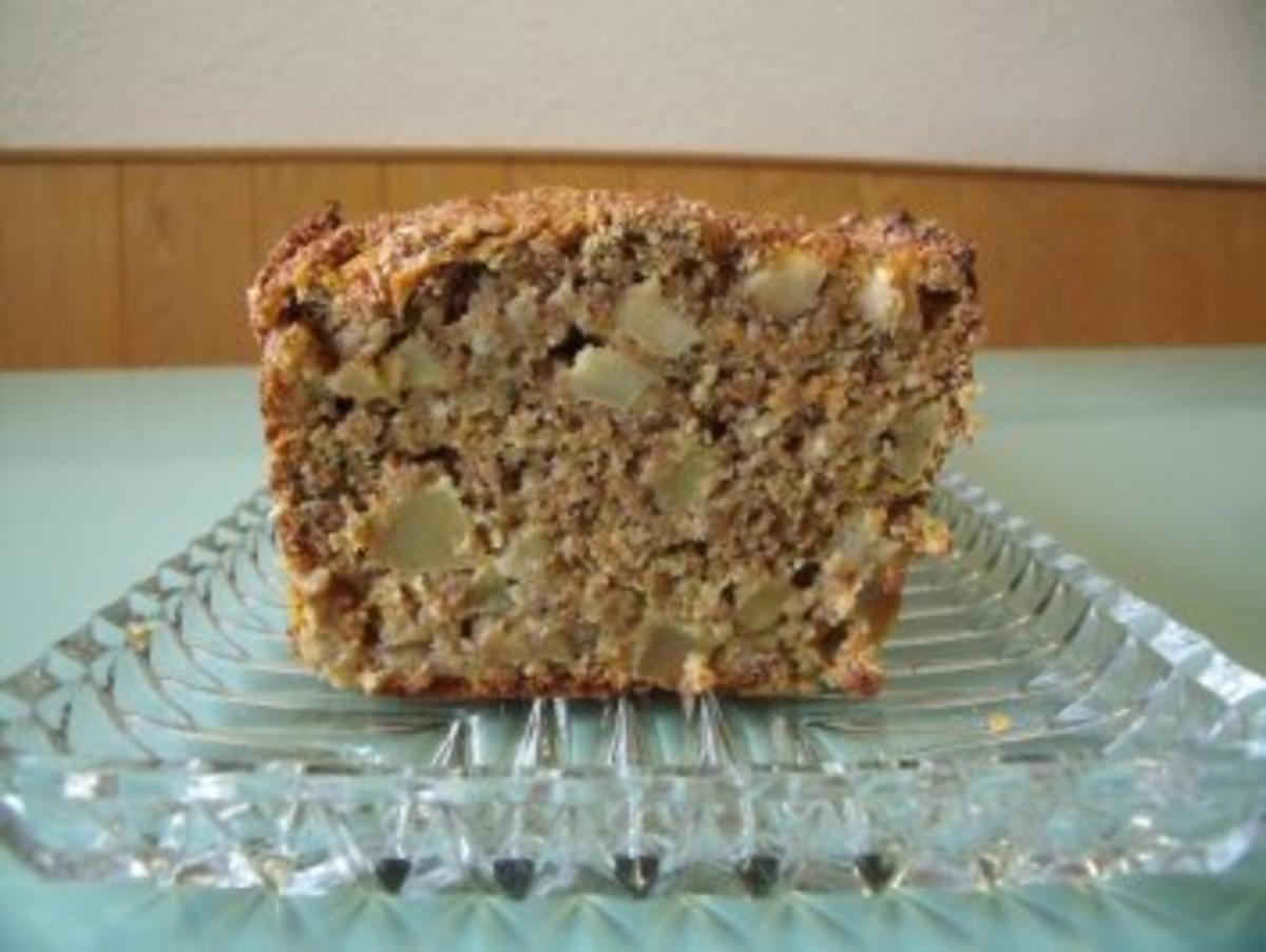 Bilder für Saftiger Apfel-Zucchini-Karotten Kuchen - Rezept