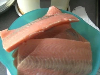 Rezept: Lachs in Kräuter-Sahne Soße mit Rosmarin.Kartoffeln Bild Nr. 2 Lachs in Kräuter-Sahne Soße mit Rosmarin.Kartoffeln - Rezept - Bild Nr. 2