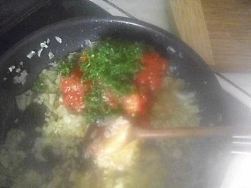 Rezept: Gefüllte Weinblätter in Tomatensauce ~ Domates Salcali Yaprak Sarmasi Bild Nr. 5 Gefüllte Weinblätter in Tomatensauce ~ Domates Salcali Yaprak Sarmasi - Rezept - Bild Nr. 5