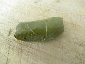 Rezept: Gefüllte Weinblätter in Tomatensauce ~ Domates Salcali Yaprak Sarmasi Bild Nr. 7 Gefüllte Weinblätter in Tomatensauce ~ Domates Salcali Yaprak Sarmasi - Rezept - Bild Nr. 7