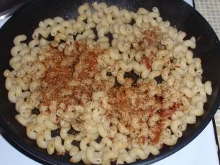 Rezept: Gebratene Nudel-Champignon-Hähnchenbrust-Pfanne Bild Nr. 5 Gebratene Nudel-Champignon-Hähnchenbrust-Pfanne - Rezept - Bild Nr. 5