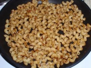 Rezept: Gebratene Nudel-Champignon-Hähnchenbrust-Pfanne Bild Nr. 6 Gebratene Nudel-Champignon-Hähnchenbrust-Pfanne - Rezept - Bild Nr. 6