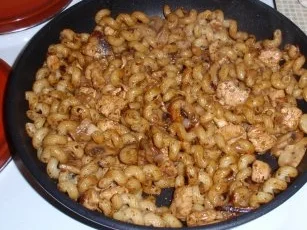 Rezept: Gebratene Nudel-Champignon-Hähnchenbrust-Pfanne Bild Nr. 7 Gebratene Nudel-Champignon-Hähnchenbrust-Pfanne - Rezept - Bild Nr. 7