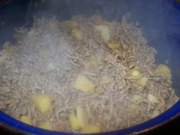 Rezept: Eintopf - Hackfleisch Käsesuppe mit Lauch Bild Nr. 7 Eintopf - Hackfleisch Käsesuppe mit Lauch - Rezept - Bild Nr. 7