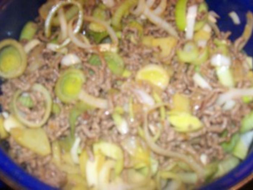 Eintopf - Hackfleisch Käsesuppe mit Lauch - Rezept - kochbar.de