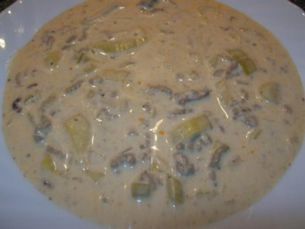 Eintopf - Hackfleisch Käsesuppe mit Lauch - Rezept - kochbar.de