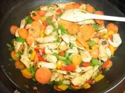 "Buntes Huhngeschnibbeltes" - Rezept