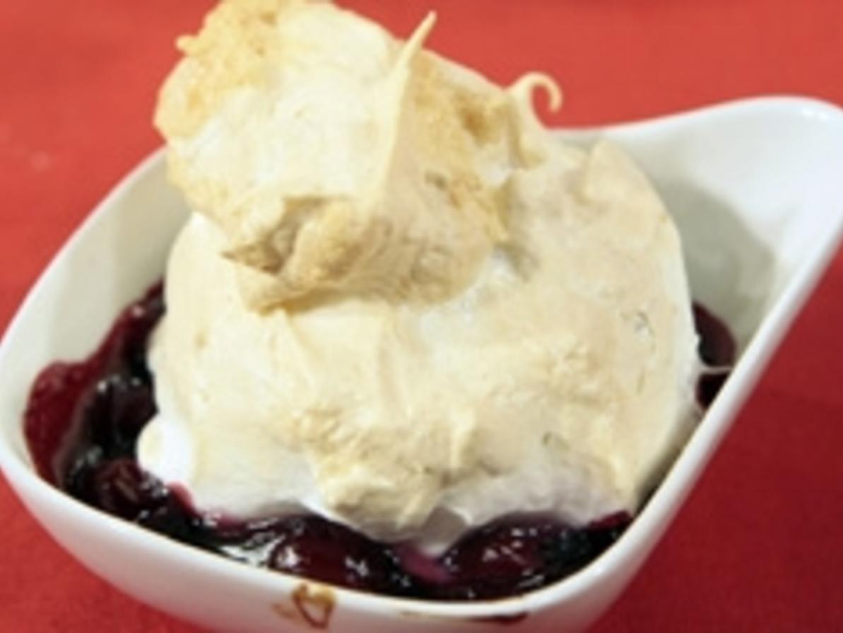 Kirschragout mit Mandelhaube - einfach - 300 kcal/100g
