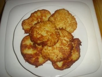 Rezept: KARTOFFELPUFFER ODER REIBEPLAETZCHEN NENNT ES WIE IHR WOLLT KARTOFFELPUFFER ODER REIBEPLAETZCHEN NENNT ES WIE IHR WOLLT - Rezept
