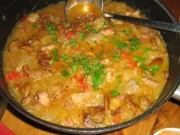 Sauerkautsuppe mit Paprika und Pfifferlingen - Rezept - Bild Nr. 6