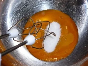 Erdbeeren mit gratiniertem Vanilleschaum - Rezept - Bild Nr. 7