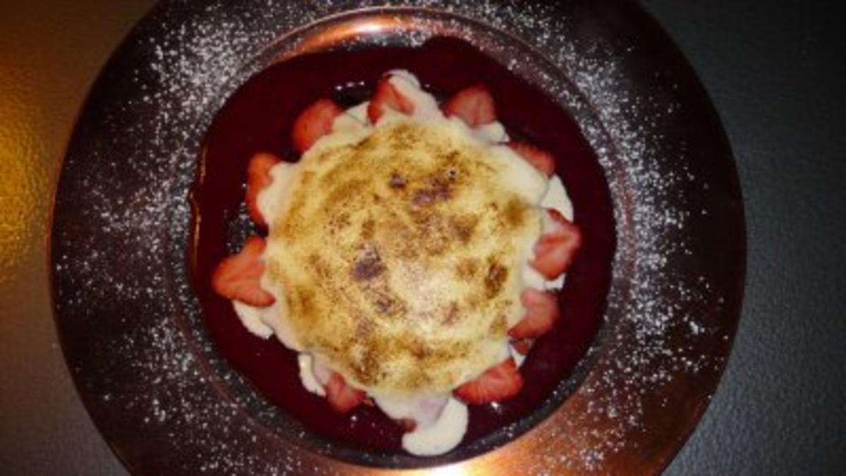 Erdbeeren mit gratiniertem Vanilleschaum - Rezept Eingereicht von AchimB