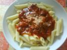 Nudeln mit deftiger Tomatensoße - Rezept