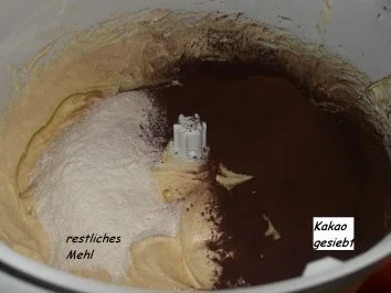 Rührteig:  SCHOKOKUCHEN mit ORANGENGLASUR - Rezept - Bild Nr. 4