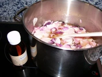 Rezept: Rosen-Gelee Bild Nr. 2 Rosen-Gelee - Rezept - Bild Nr. 2