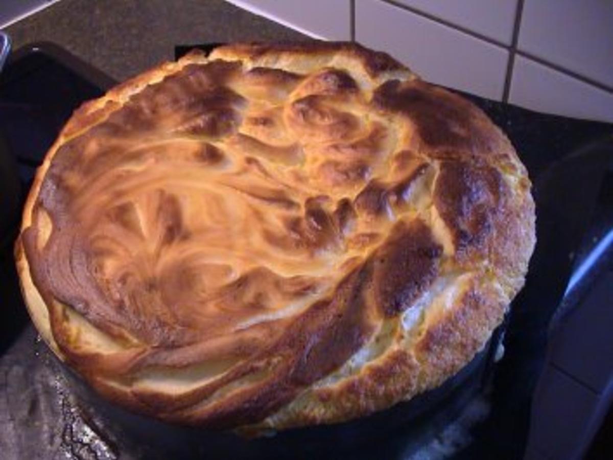 Käsekuchen mit Sahne - Rezept mit Bild - kochbar.de