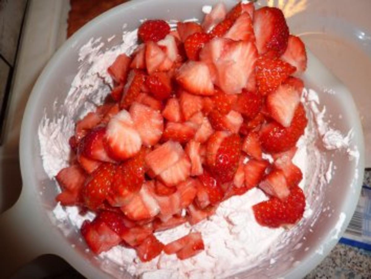 Torten: Erdbeersahneschnitten - Rezept - Bild Nr. 4