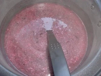 Johannisbeergelee mit Weinbrand - Rezept - Bild Nr. 2