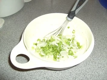 Rezept: Frühlingszwiebel-Dip Bild Nr. 4 Frühlingszwiebel-Dip - Rezept - Bild Nr. 4