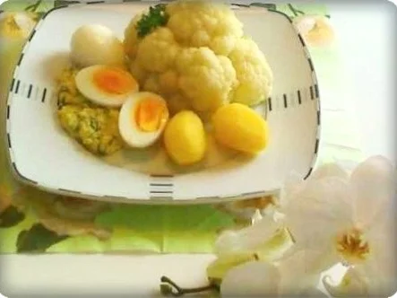 Blumenkohl mit Eiern auf Dillsauce und Kartoffeln. - Rezept - Bild Nr. 13
