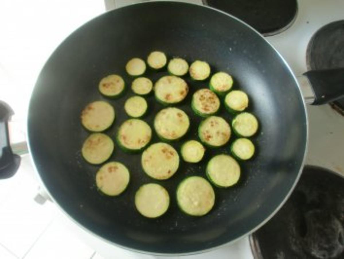 Zucchini-Omelett - Rezept - Bild Nr. 2