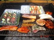 Grillen : Kartoffel-Hack-Spießchen mit Sauercreme - Rezept