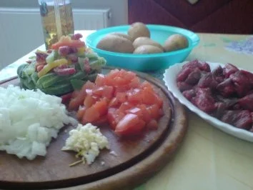 Pußtapörkölt - Rezept - Bild Nr. 3