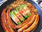 Pikante frische Bratwurst aus Rind- und Lammfleisch (Merguez) ... - Rezept