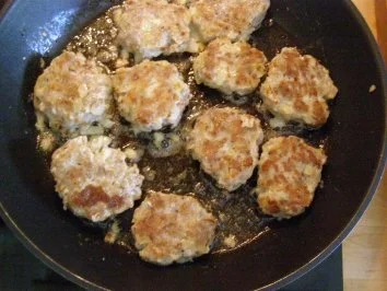 Rezept: Omas Frikadellen Omas Frikadellen - Rezept