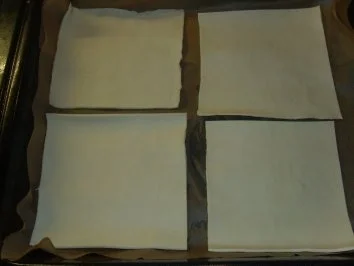 Pikante Kuchen: Blätterteig mit Zwiebelschmand und Tomaten - Rezept - Bild Nr. 3