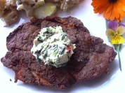 Wildkräuterbutter zum Grillen - Rezept