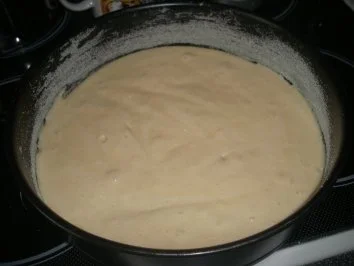 Rezept: Biskuit mit Erdbeeren und Vanillepudding Bild Nr. 2 Biskuit mit Erdbeeren und Vanillepudding - Rezept - Bild Nr. 2