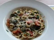 Salate: Warmer Nudel- Möhren- Mangoldsalat - Rezept