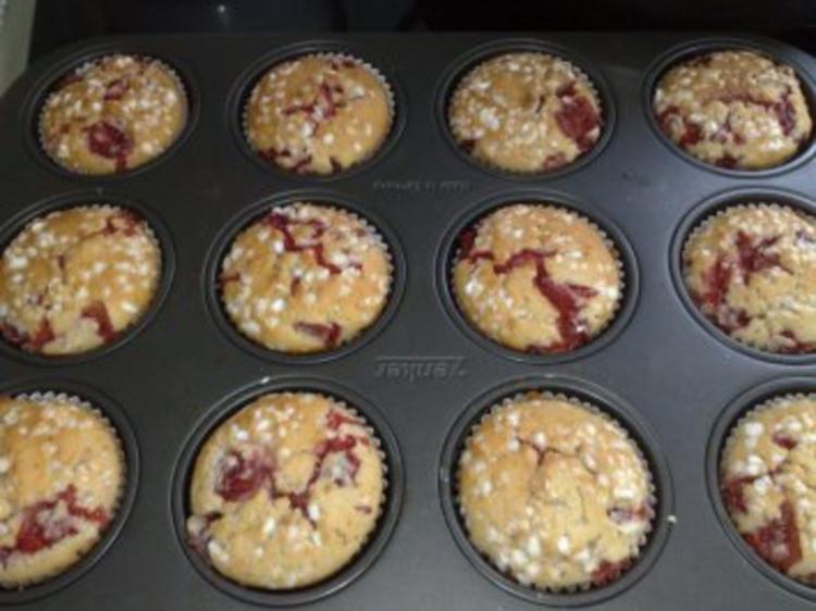 Muffins: Erdbeer Joghurt Muffins - einfach - von Kochfrosch