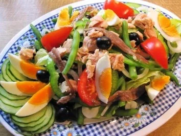 Mediterrane Salatplatte ... - Rezept - Bild Nr. 2