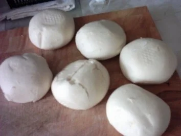 Hefeklöße mit Pflaumenmus - Rezept