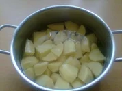 Rezept: Stampfkartoffel mit Spiegelei,dazu Buttermich trinken ! Stampfkartoffel mit Spiegelei,dazu Buttermich trinken ! - Rezept