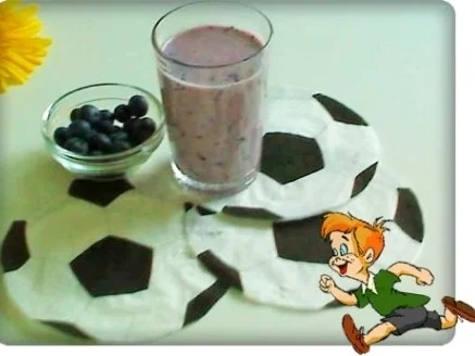 Rezept: WM 2010 : Johannisbeeren - Kefir Cocktail WM 2010 : Johannisbeeren - Kefir Cocktail - Rezept