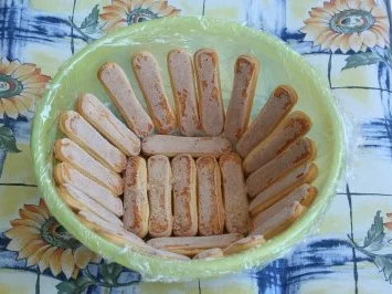 Rezept: Iglu Erdbeertorte Bild Nr. 2 Iglu Erdbeertorte - Rezept - Bild Nr. 2