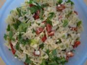 Tomaten Feta Rucola Nudel Salat - Rezept